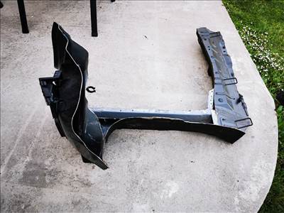 Dacia Sandero Stepway 3 hátsó váz nyilván rész ela