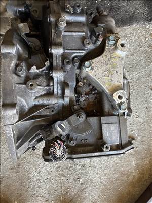 Nissan X Trail automata sebességváltó  1xn0a7507266 1xnoa