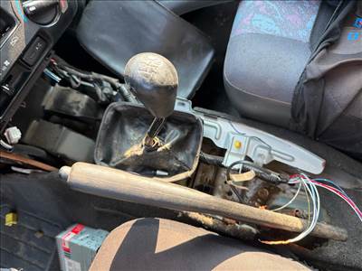 Toyota Carina E Kézifék Kar *157148*