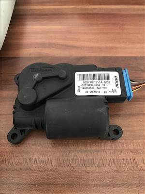 Skoda Octavia III fűtés állító motor 5Q0907511A
