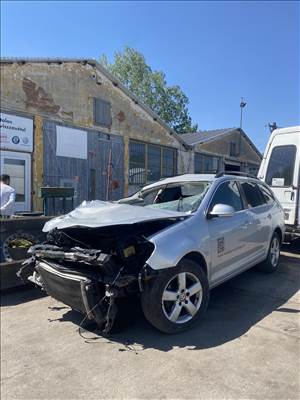 Volkswagen Golf VI bontott alkatrészei CAY CAYC 1.6 TDI bontás 03L 130 277 B 