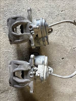 Audi A4 (B9 - 8W) féknyereg 