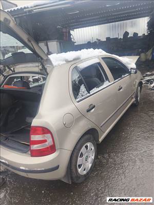 Skoda Fabia I 1.2 Bal első sárvédő 
