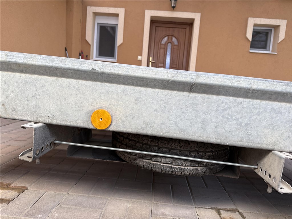 Eladó egy A-VALCKE trailer 6. kép