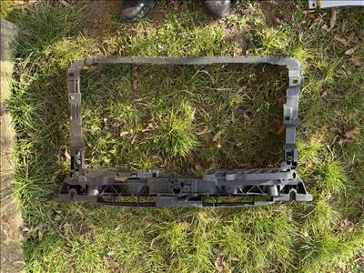 Skoda octavia IV 4 homlokfal 5E