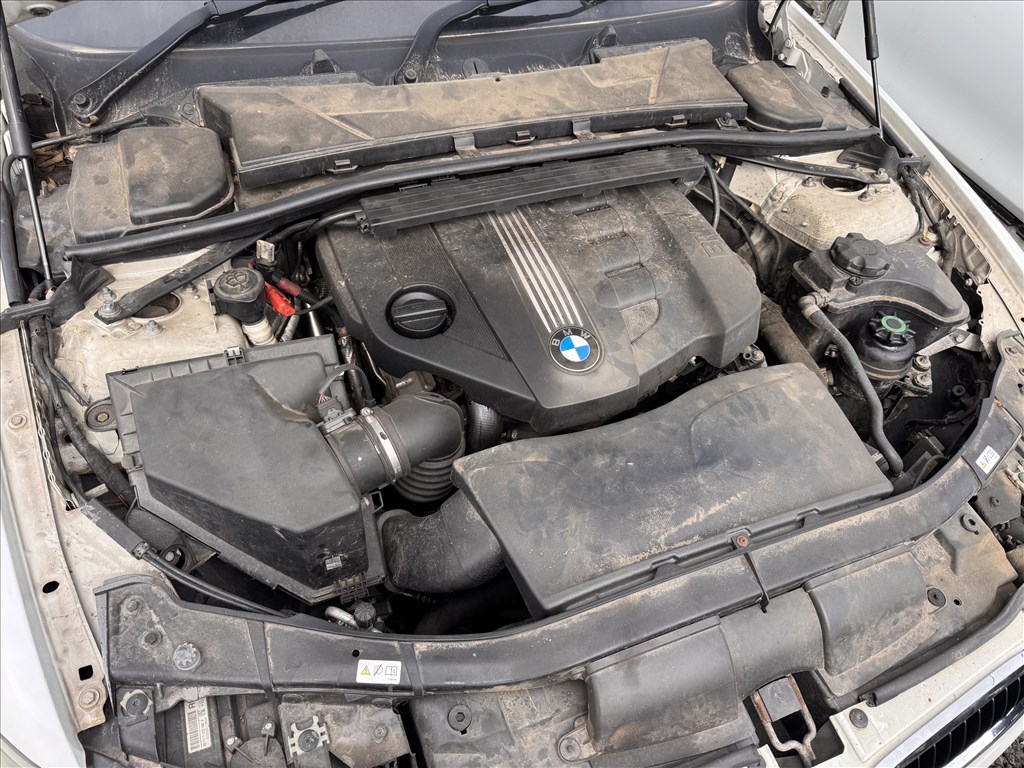 BMW 320d n47d20c (E90, E91, E92, E93) bontott alkatrészei 5. kép