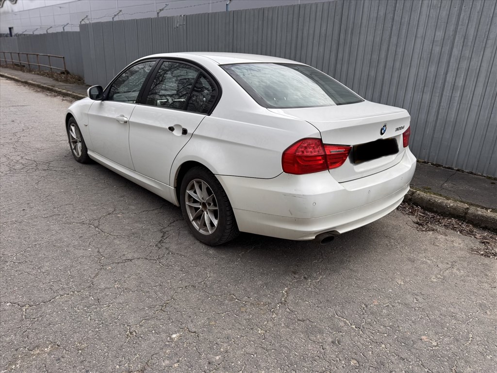 BMW 320d n47d20c (E90, E91, E92, E93) bontott alkatrészei 7. kép