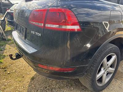Volkswagen Touareg II Hátsó lökhárító 