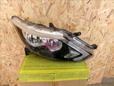 NISSAN QASHQAI jobb első fényszóró 2014-2017