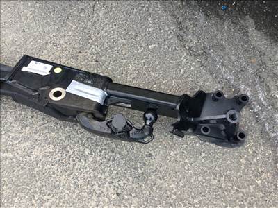 Porsche Cayenne III elektromosan kihajló vonóhorog Cayenne III. 9y0803881f