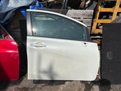 NISSAN NOTE Jobb első Ajtó (Részeivel)