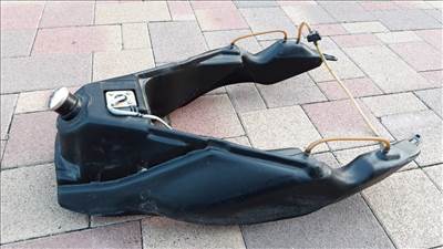 Malaguti Madison 200s tank