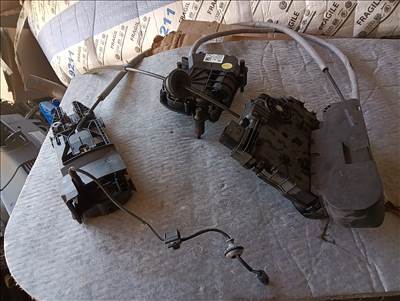 Volkswagen Sharan II, Seat Alhambra II hátsó ajtóbehúzó  7n0843745 7n0839016