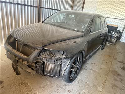 Volkswagen Touareg 2.5 r5 I bontásra egyben eladó