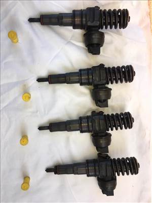 Volkswagen Caddy III Life 1.9 TDI 1.9 tdi PD elemek 038130073bn