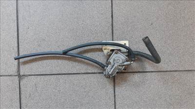 Malaguti Madison 250 benzin pumpa