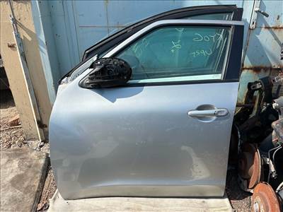 NISSAN JUKE (F15) Bal első Ajtó (Részeivel)