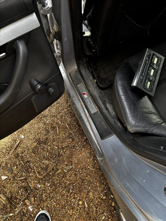 Audi A4 (B6/B7) (B6/B7) bontott alkatrészei 11. kép