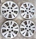 Hyundai 15"-os gyári dísztárcsa garnitúra jó állapotban eladó