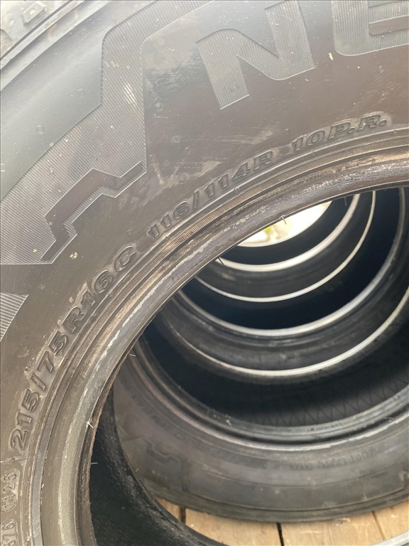  Eladó újszerű Nexen Roadian CTX 215 75 R16 C nyári gumi 4. kép