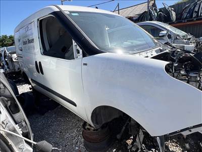 Opel Combo D 1,3 CDTI alkatrészek eladó’