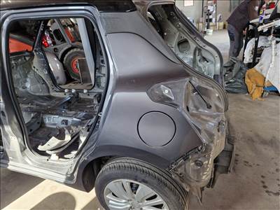 SUZUKI SWIFT V (AZ) bal hátsó sárvédő negyed 