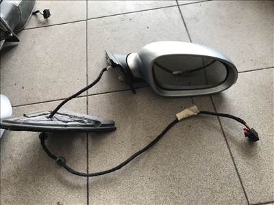 Volkswagen Jetta V jobb visszapillantó (képen látható hibával)