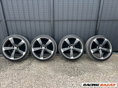  5x112 lyukosztású 21" újszerű (gyári felni) alufelni, rajta 275/30 új Pirelli nyári gumi gumi 