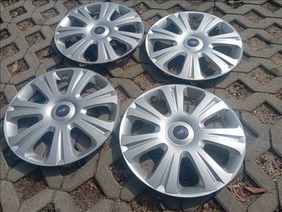 Ford Mondeo,Focus,Fusion 16" gyári dísztárcsa garnitúra (újszerűek)