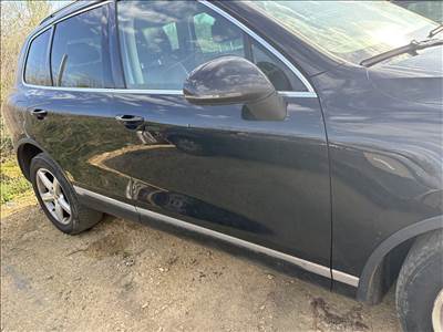 Volkswagen Touareg II Jobb első ajtó 