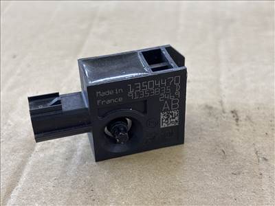 Opel Astra K Ütközés érzékelő tn3124 13504470