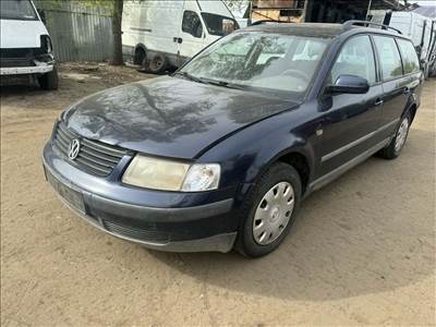 Volkswagen Passat B5 1.6 -AHL-  bontott alkatrészei