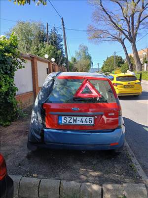 Ford Fiesta Mk5 bontásra egyben eladó