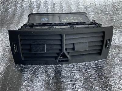 Mercedes A 160 W169 középső szellőző 16983054jci