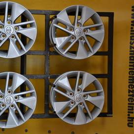 Toyota Auris, Corolla(1/2-2594-Duplikált!!!)(HA3848741)Festett 15" 5x114,3 alufelni 