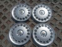 Alfa Romeo 15" gyári dísztárcsa garnitúra 