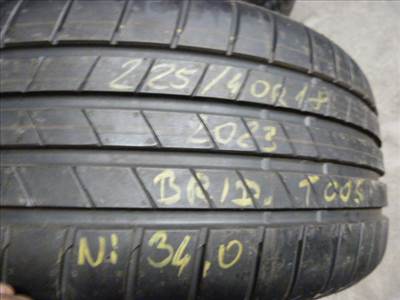  4db 225/4018" újszerű Bridgestone nyári gumi eladó.