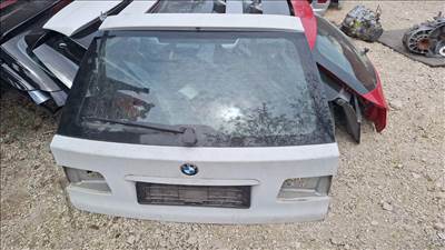 BMW E39 Csomagtérajtó 