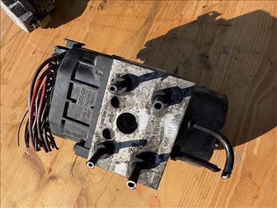Audi A6 (C5 - 4B) ABS kocka  8e0614111am
