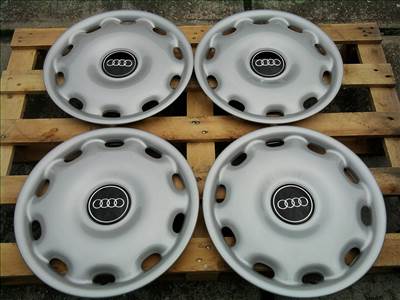  Audi 16-os gyári dísztárcsa