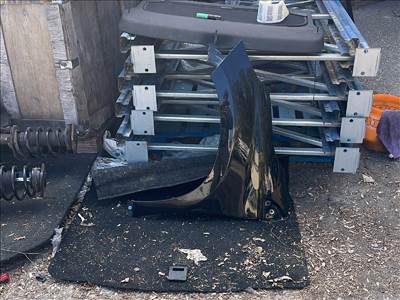  PEUGEOT 2008 Bal első Sárvédő