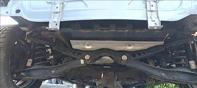 Volkswagen Golf VIII Hátsó hátsó híd 