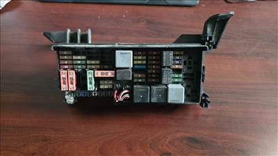 Mercedes ML-osztály W164 W164 - ML, W251 - R-class relé tábla a1645400272