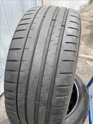  225/4517" használt Michelin nyári gumi gumi