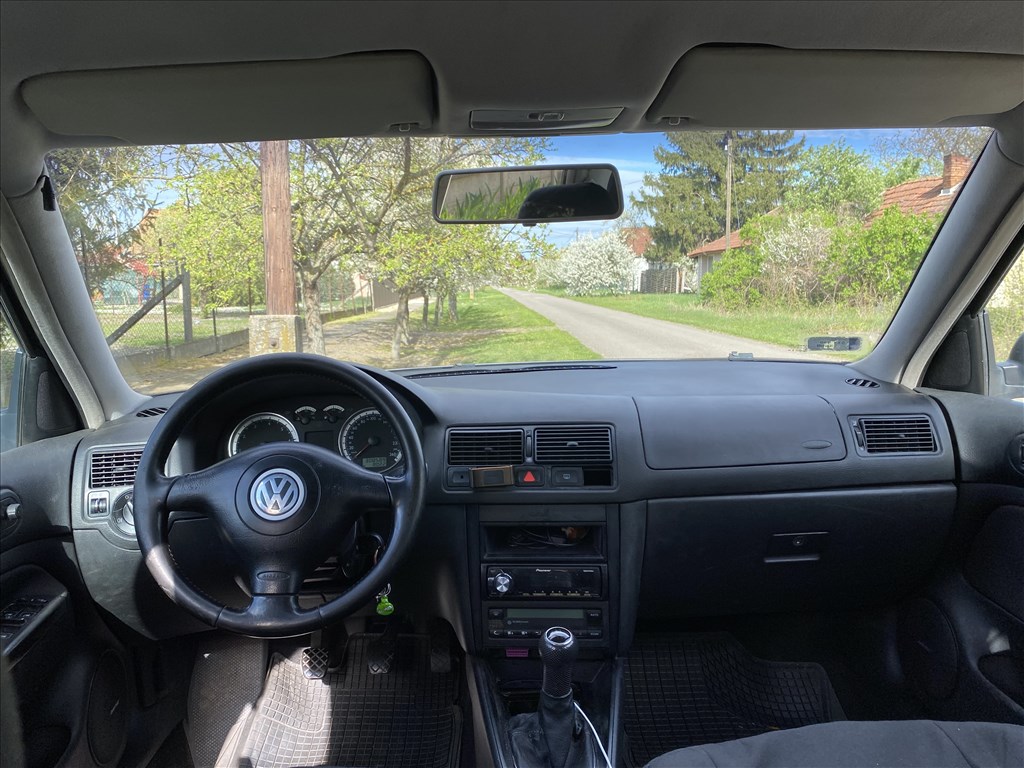 Eladó Volkswagen Golf 1.6 (1598 cm³, 105 PS) (A4 Typ 1J) 9. kép