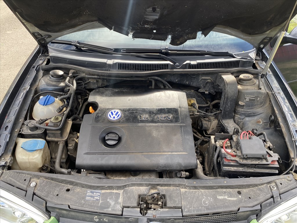 Eladó Volkswagen Golf 1.6 (1598 cm³, 105 PS) (A4 Typ 1J) 10. kép