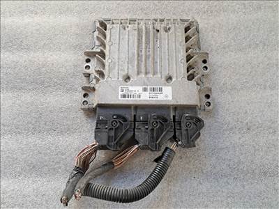 Dacia Duster I 1.5 dci K9KR856 motorvezérlő 237104454R s180095134