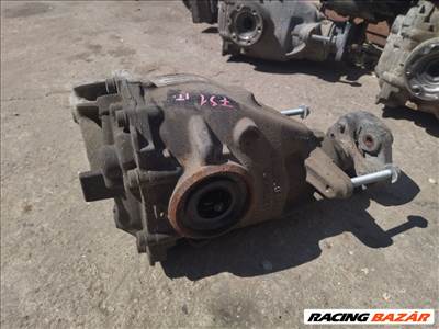 BMW F31 316D / 318D hátsó differenciálmű. Áttétel 2.81 7605589