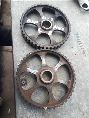 Audi 80 (B3 - 89), Volkswagen Passat B3 1.8 benzines vezérműkerék  049109111c 049109111b