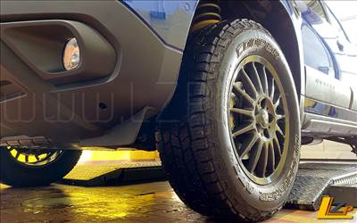 Dacia Duster II 2 Bal első lökhárító koptató 638534397r